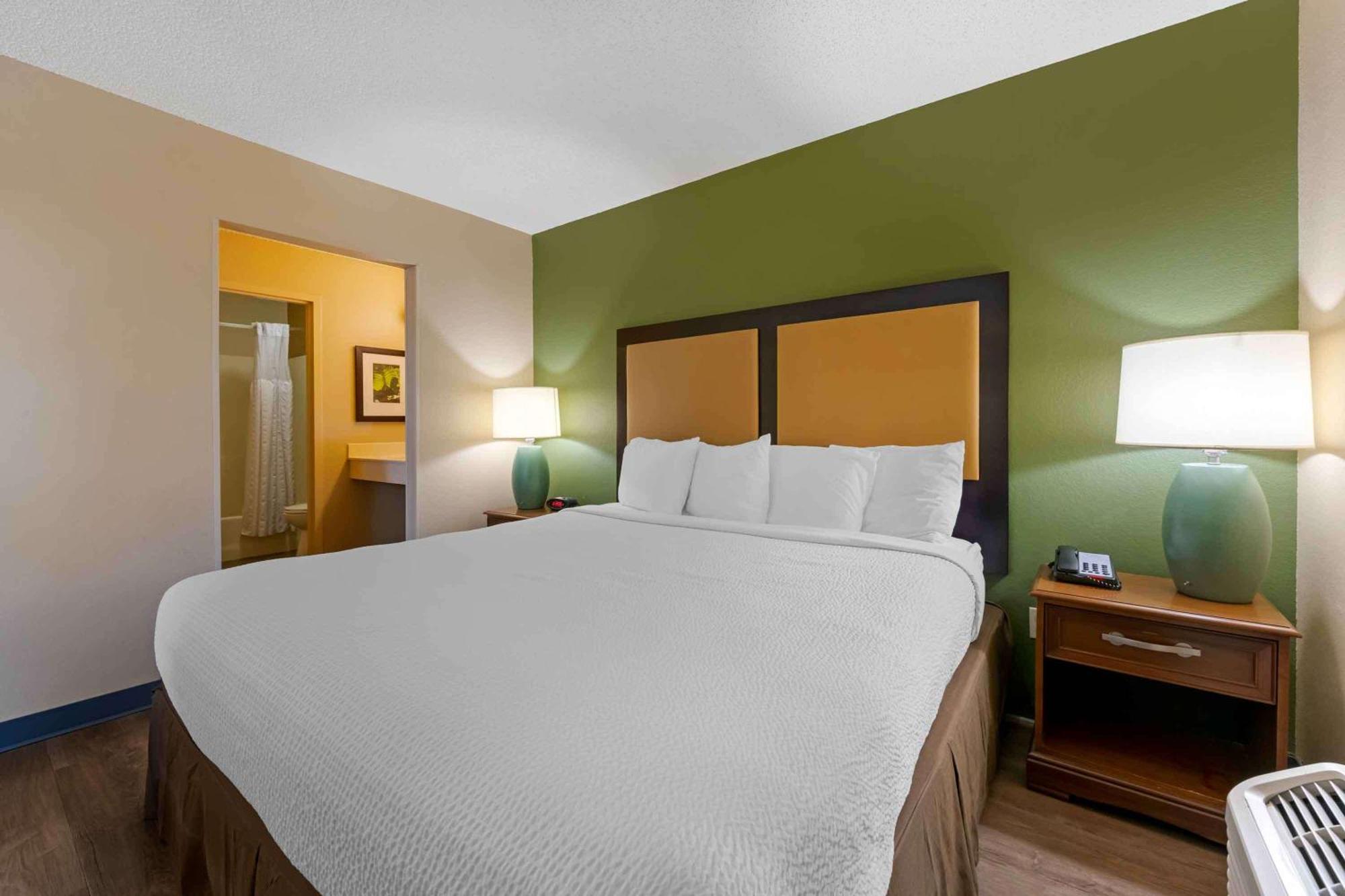 Extended Stay America Suites - Orlando - Convention Center - 6443 Westwood Williamsburg Екстер'єр фото