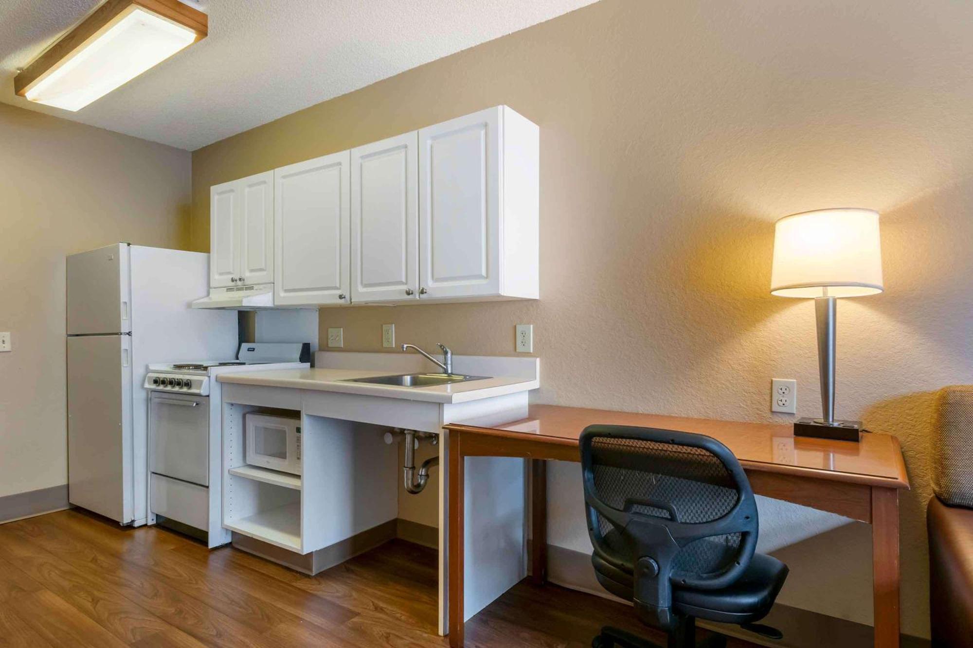 Extended Stay America Suites - Orlando - Convention Center - 6443 Westwood Williamsburg Екстер'єр фото