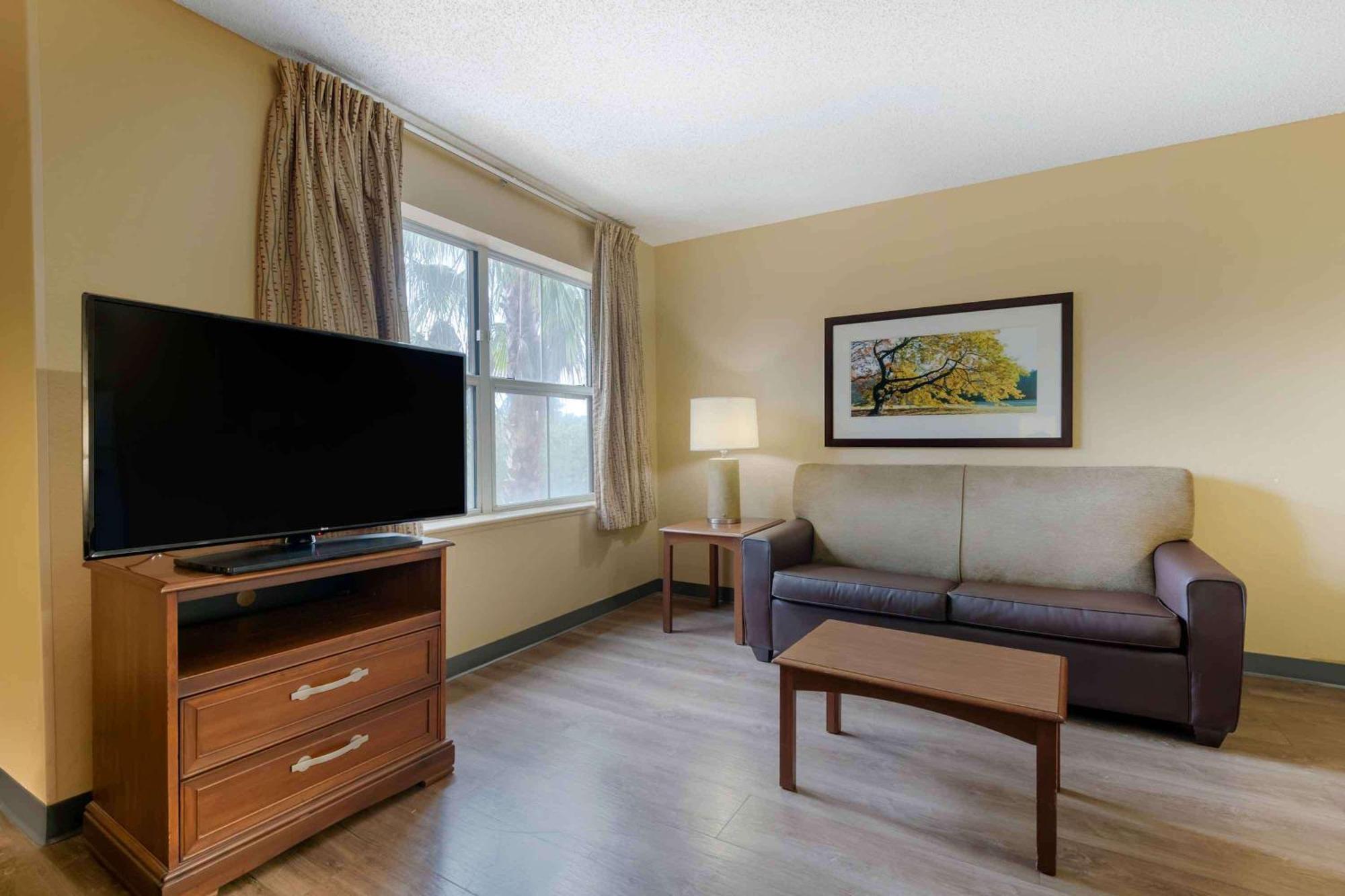 Extended Stay America Suites - Orlando - Convention Center - 6443 Westwood Williamsburg Екстер'єр фото